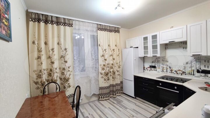 1-к. квартира, 42 м², 25/25 эт.