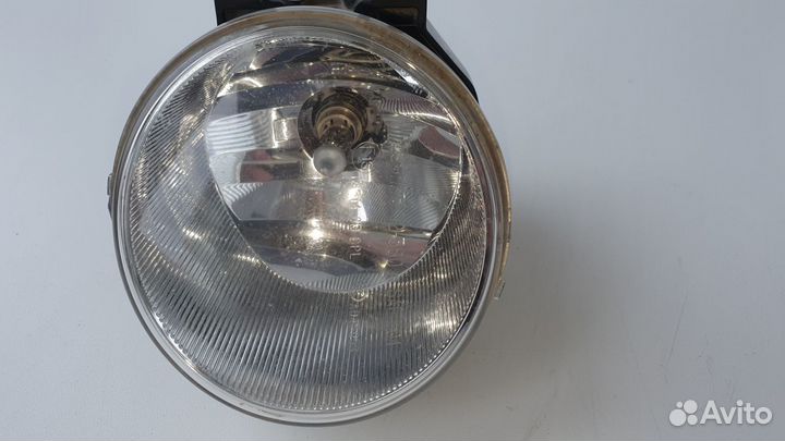 Фара противотуманная Toyota LC150 левая