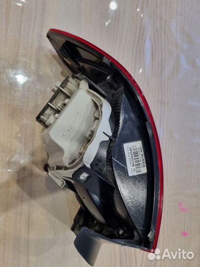 Фонарь задний правый volkswagen polo рестайлинг