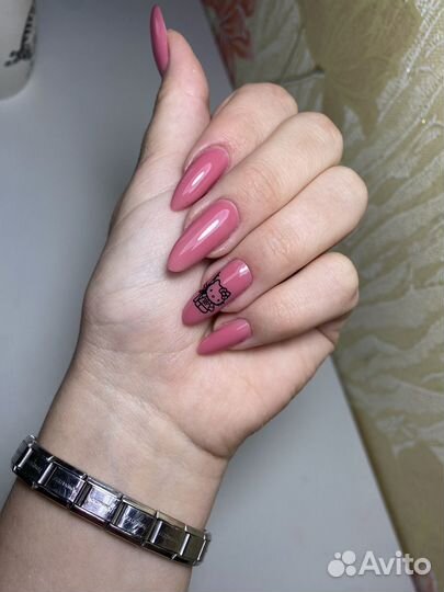 Маникюр на дому