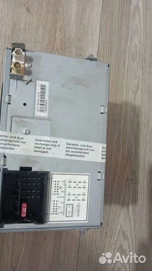 Магнитола шттаная Volkswagen Golf 5+ 5M0035186B