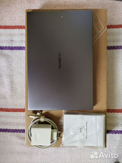 Huawei matebook d14