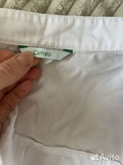 Белый медицинский халат женский