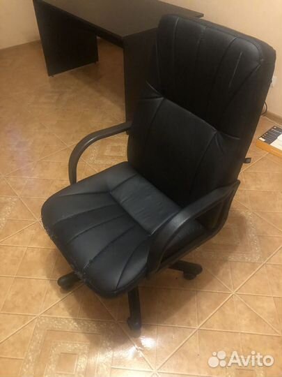 Продам офисное кресло