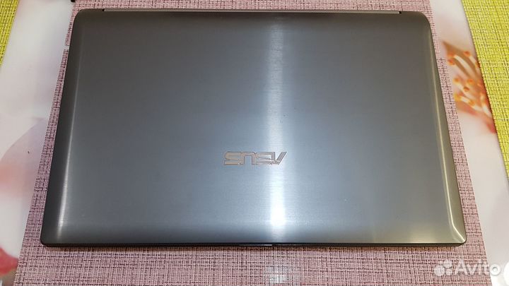 Ноутбук asus N53