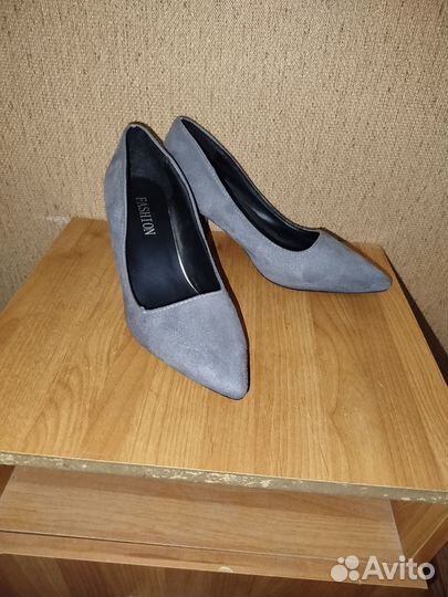 Туфли женские 39 размер новые