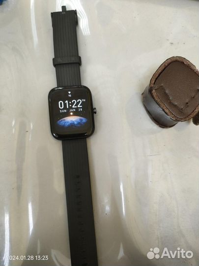 Умные часы Amazfit Bip 3