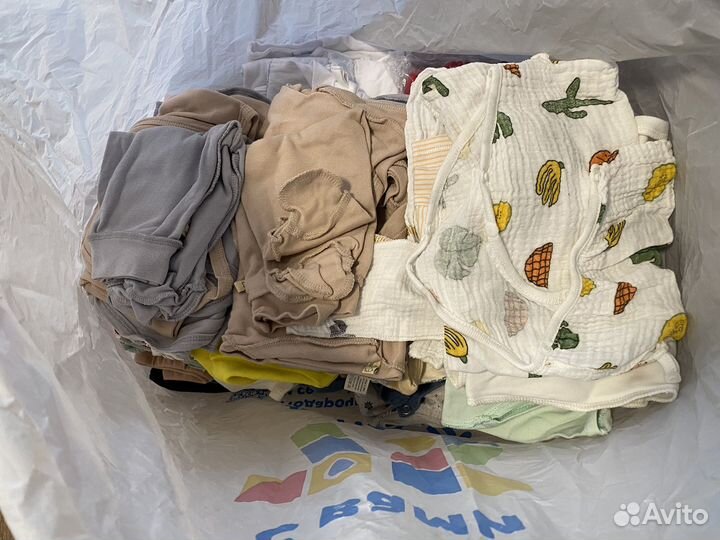 Большой пакет детских вещей
