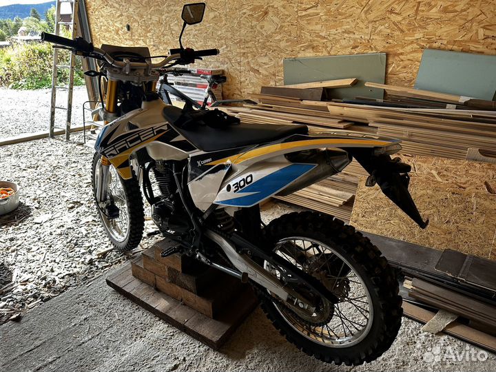 Мотоцикл Racer Enduro 300