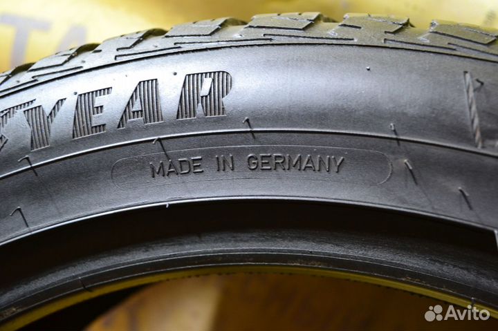 Goodyear Vector 4Seasons Gen-2 225/45 R17