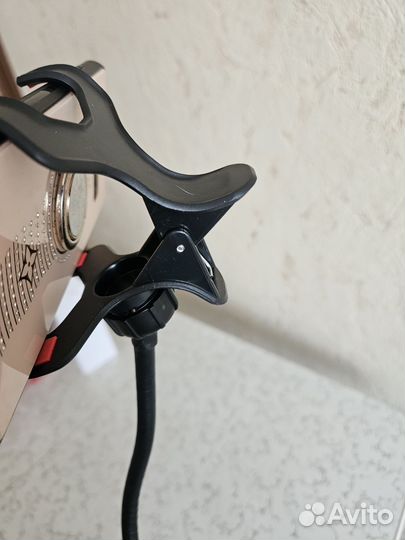 Универсальный настольный держатель для телефона