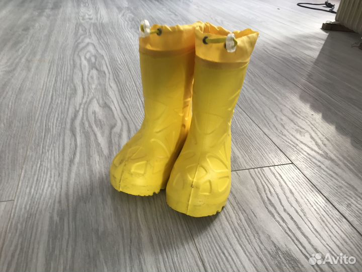 Детские вещи,ходунки,коляски,ванночки,игрушки