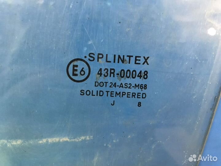 Стекло левое Peugeot 107