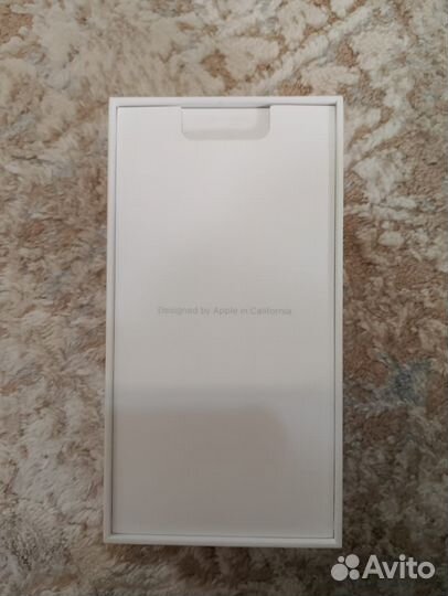 Коробка от iPhone 7