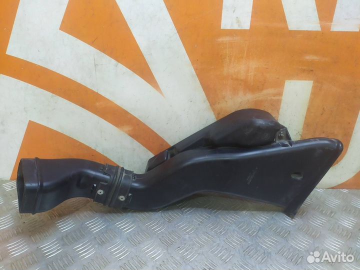 Патрубок воздушного фильтра Mitsubishi Outlander 2