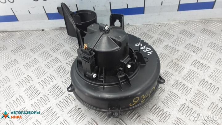 Моторчик печки Mitsubishi Outlander 2 2008