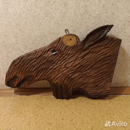 Резная лосиная голова / медальон