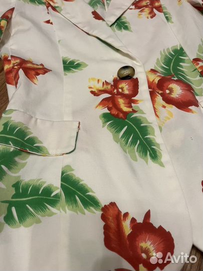 Костюм пилжак и шорты женский Италия 42-44