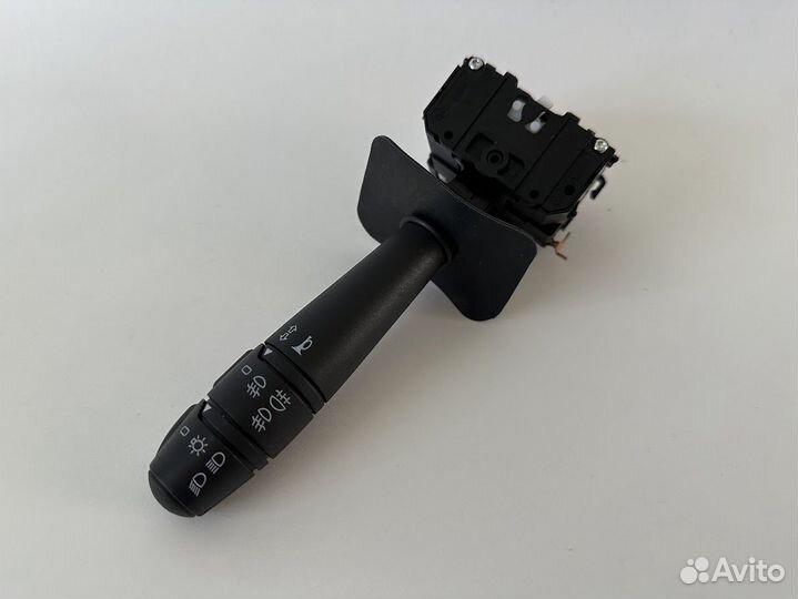 Подрулевой переключатель LADA Vesta