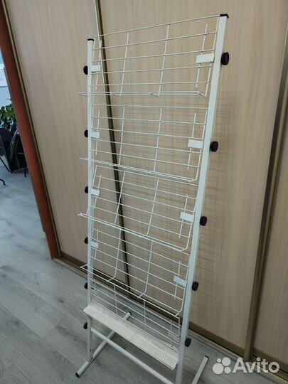 Стойка металлическая под журналы