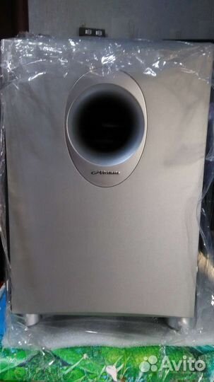 Ultimate Stage TR-100