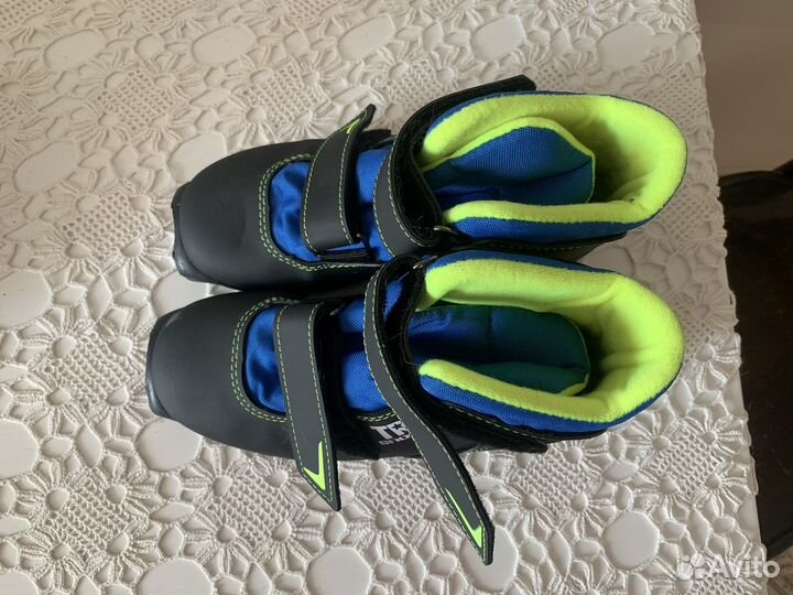 Лыжные ботинки