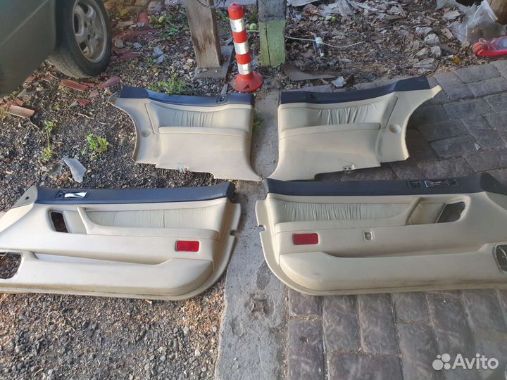 Обшивки карты дверей на легенда купе 93г