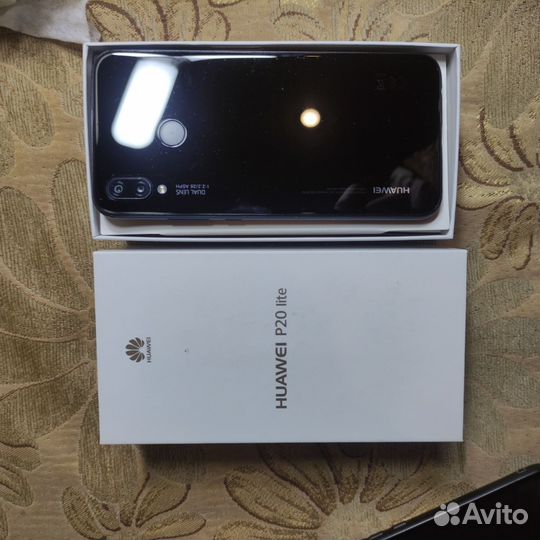HUAWEI P20 Lite, 4/64 ГБ