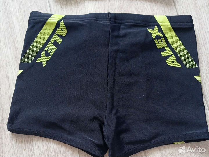 Плавки, шапочка для плавания, сланцы