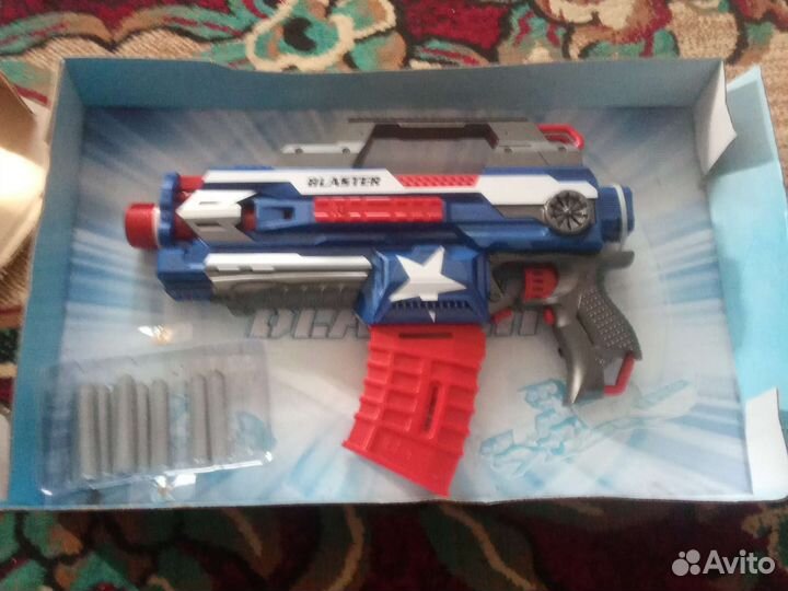 Игрушечный пистолет