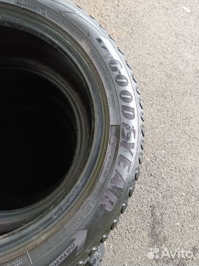 Goodyear Ultra Grip Ice Arctic 2 205/55 R16