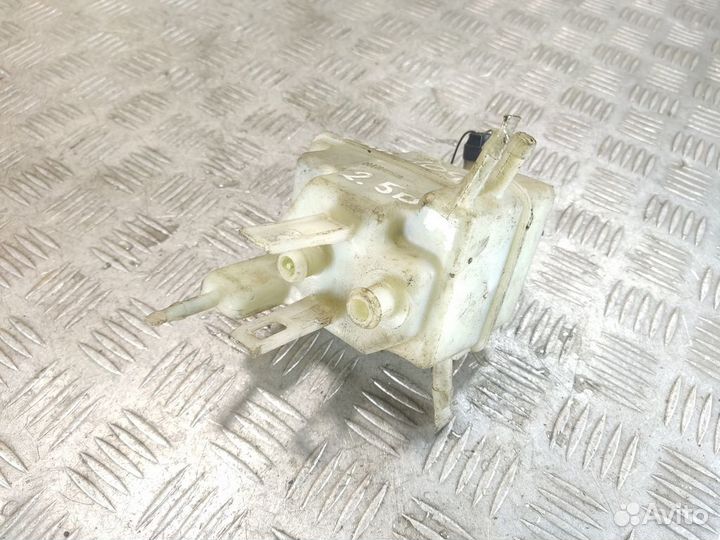 Бачок главного тормозного цилиндра Bmw 5 e39 1995