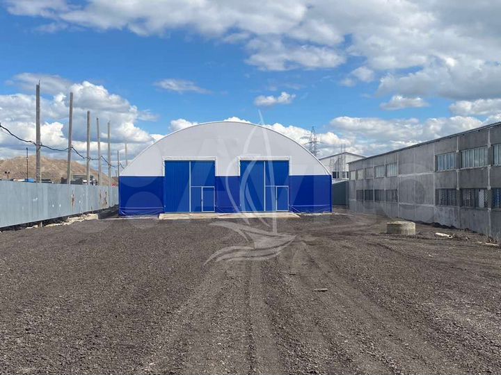 Теплые ангары, 670 кв.м + земля 15 сот