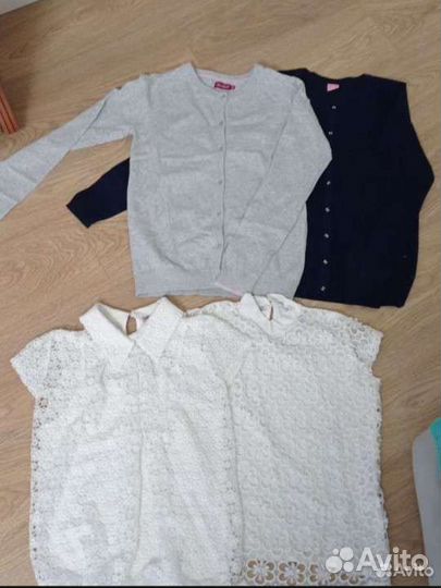 Школьные вещи для девочки 146