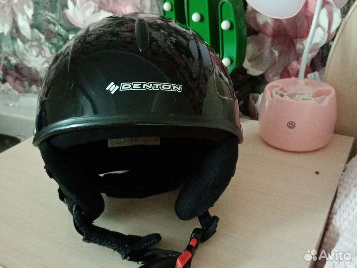 Шлем горнолыжный