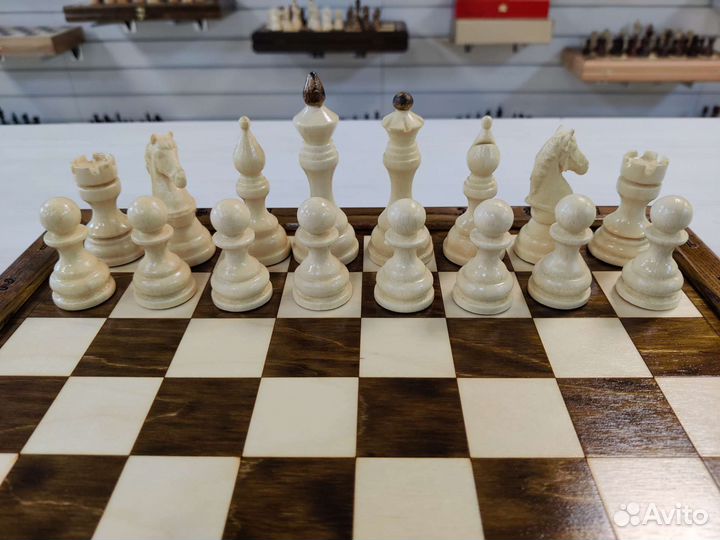 Шахматы резные деревянные