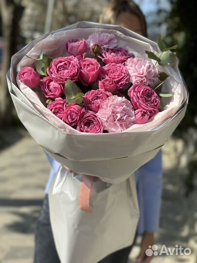 Букет из пиновидных роз