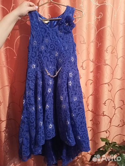 Платье для девочки.Нарядное,можно на выпускной