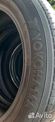 Yokohama E70B 215/55 R17 93V