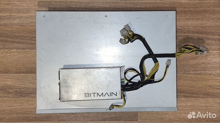 Тушка майнинг-ферма на 8 видеокарт + блок питания