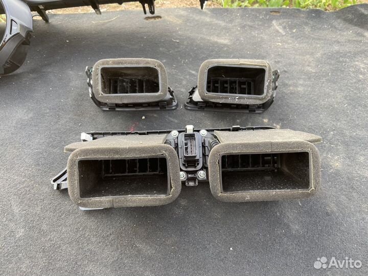 Интерьер салона Kia Rio 3