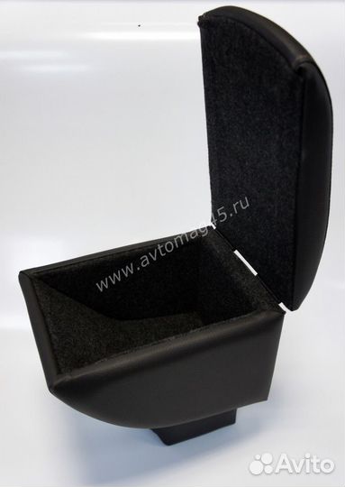 Подлокотник Chevrolet Niva с 2009г Travel вставной