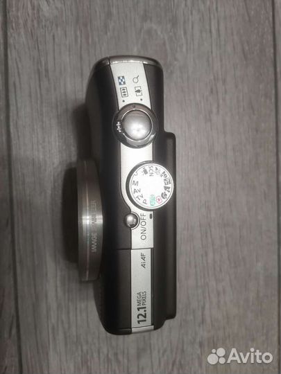 Компактный фотоаппарат canon