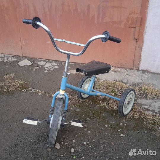 Детский трехколесный велосипед бу