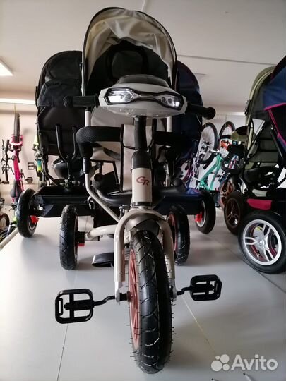 Трехколесный велосипед