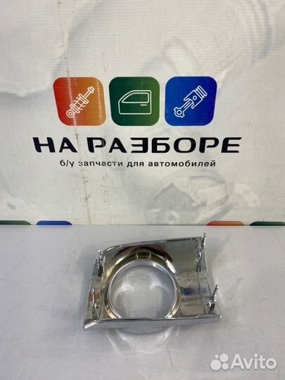 Рамка птф передняя правая Lexus Lx570