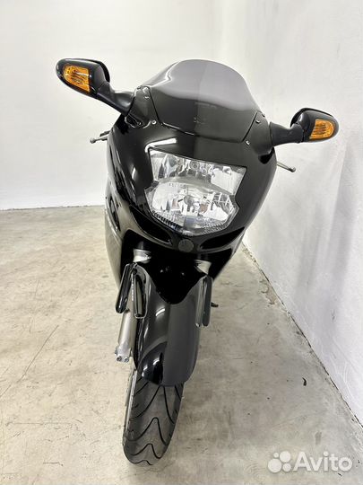 Honda CBR1100XX 2001г. Из Европы