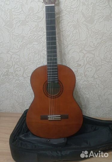 Классическая гитара yamaha c40