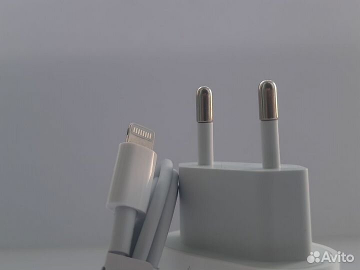 Быстрая зарядка на iPhone 20W оригинал