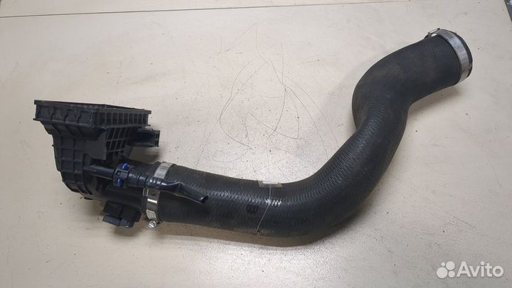 Патрубок интеркулера Ford Explorer 2019